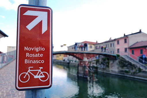 road signs for bicycles
