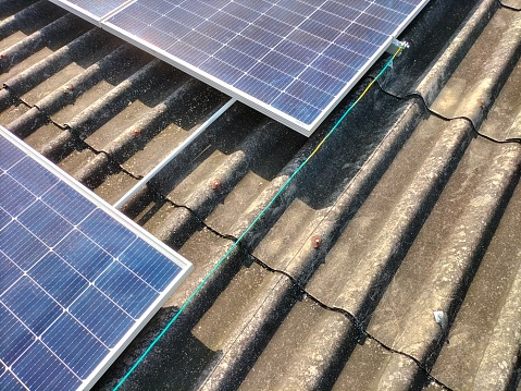Grounding of solar panels from panel to panel.
