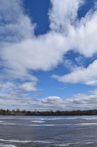 Un ciel de printemps, Montmagny, Québec, Canada