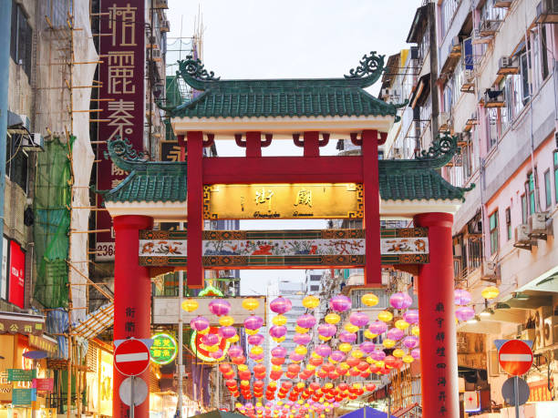 Temple Street, Hong Kong - 04/18/2024 18:43:17 +0000