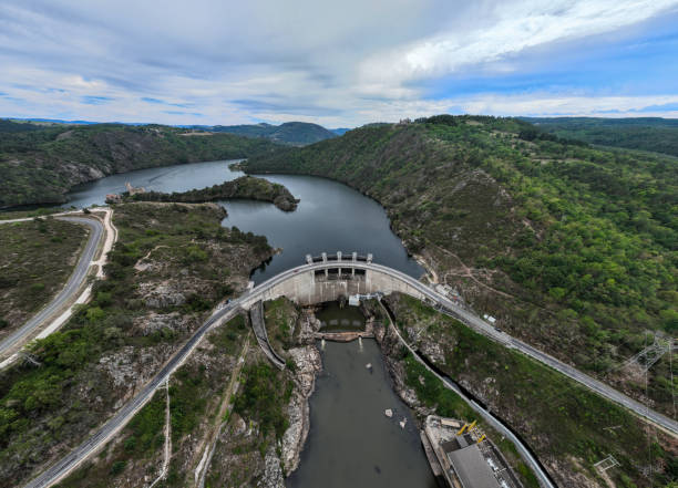 istock Grangent Hydroelectric Dam - France 2150459190
