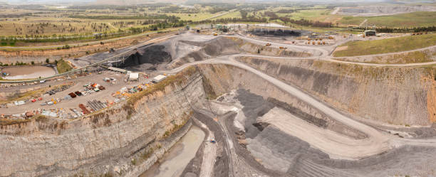 istock D Ashton Mine Plant to sky pan 2150474764