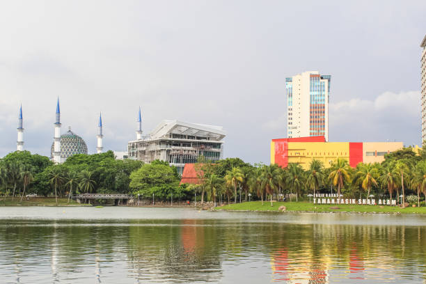 Lake view with the Shah Alam mosque in the evening.