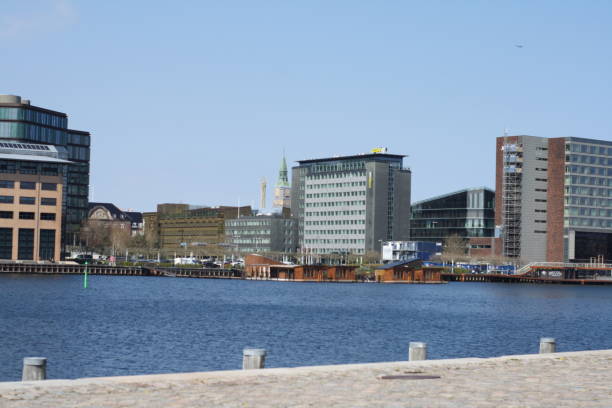 istock Contemporary building in a modern city district 2150552547