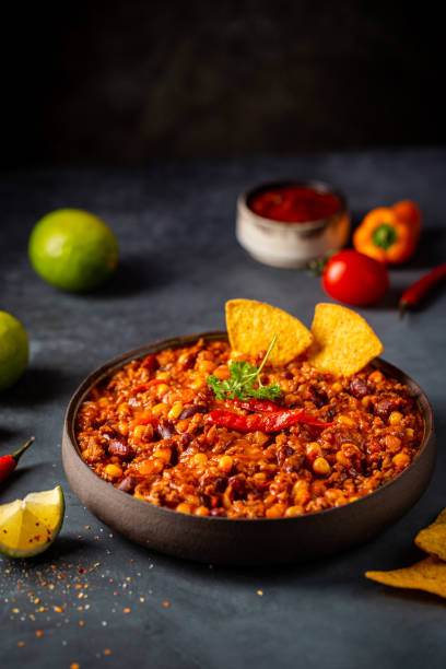 istock Mexican chili con carne 2150556751
