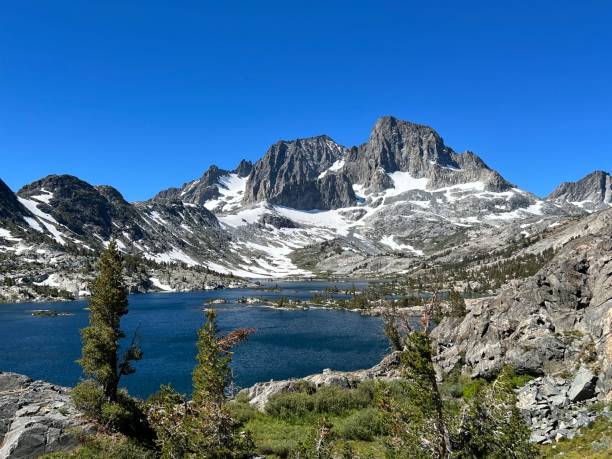 istock John Muir Trail - Devils Postpile to Thousand Island Lake 2150580803