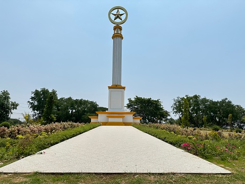 The star is a symbol of Tha Rae City, built in the park area.
