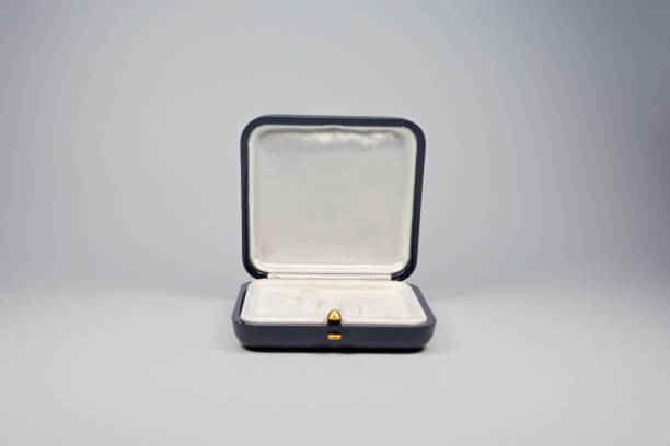 istock Jewelry Box Logo Mockup Branding 3D Rendering on Isolated Background 2150704792