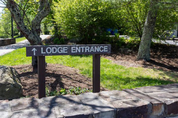 istock Lodge sign in woodlands 2150714090