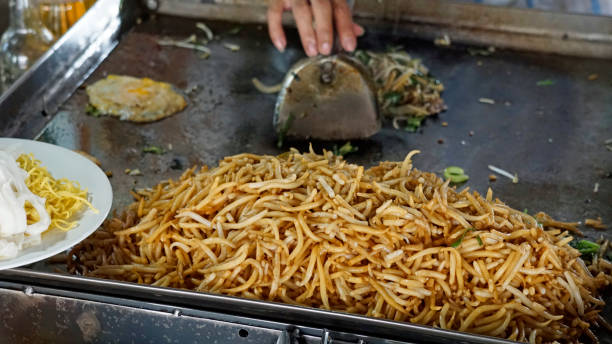 istock asian market 2150883460