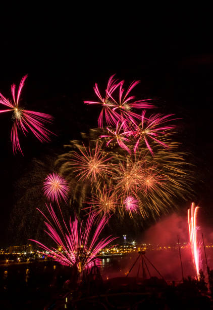 istock Fireworks Festival Montreal 2018 2151015647