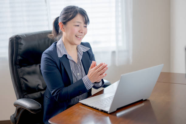 istock Business woman 2151051208