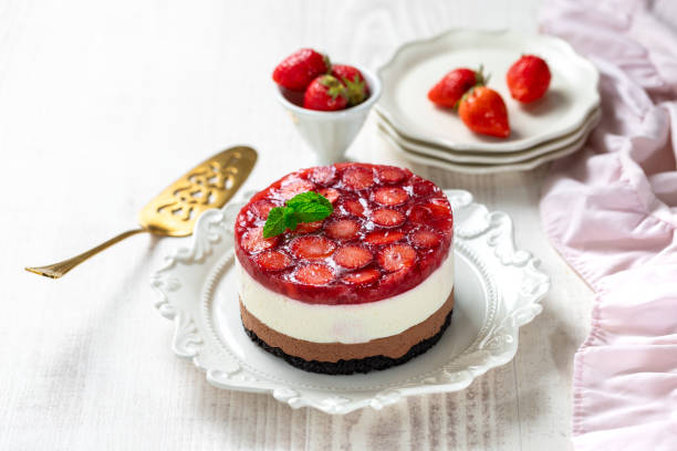 istock No bake strawberry chocolate cheesecake with jelly 2151080444