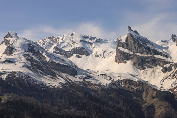 istock Majestic line over Oronnaz (Valais) 2151092203
