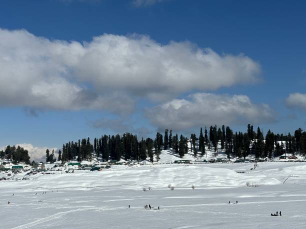 istock Gulmarg, gandola Ride, Jammu and Kashmir 2151093564