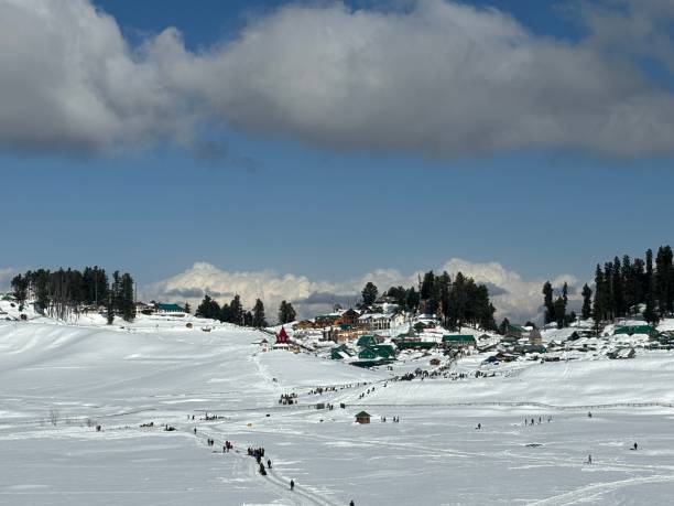 istock Gulmarg, gandola Ride, Jammu and Kashmir 2151093598