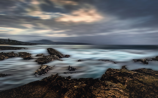 Seascape_scenery with blurred motion and long exposure in Oahu island, Hawaii