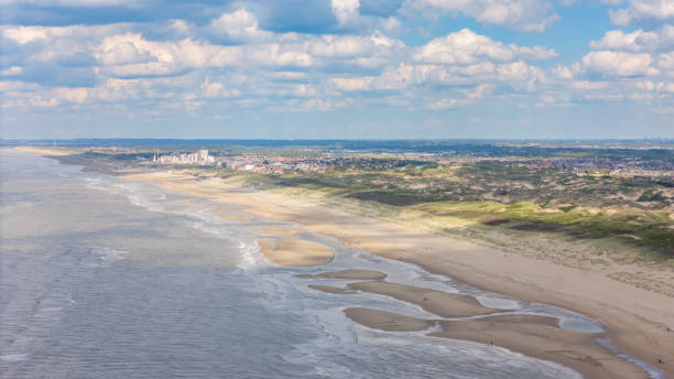 istock Noordwijk aan Zee by drone 2151304006