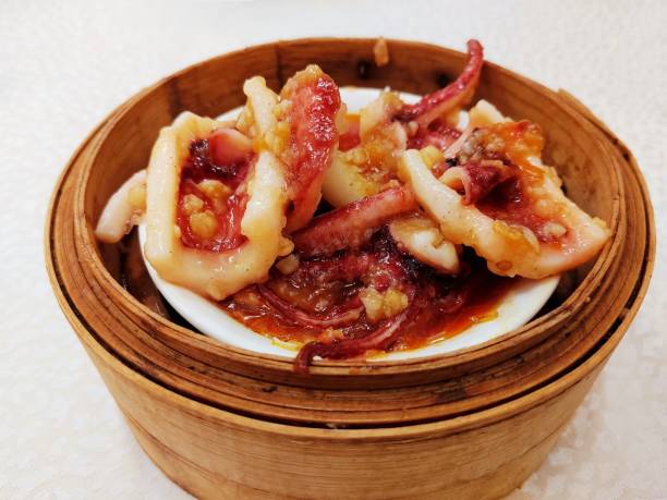 istock Steamed Garlic Squid With Vermicelli 2151406317