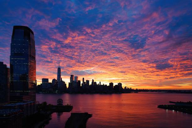 istock Sunrise over New York. 2151605024