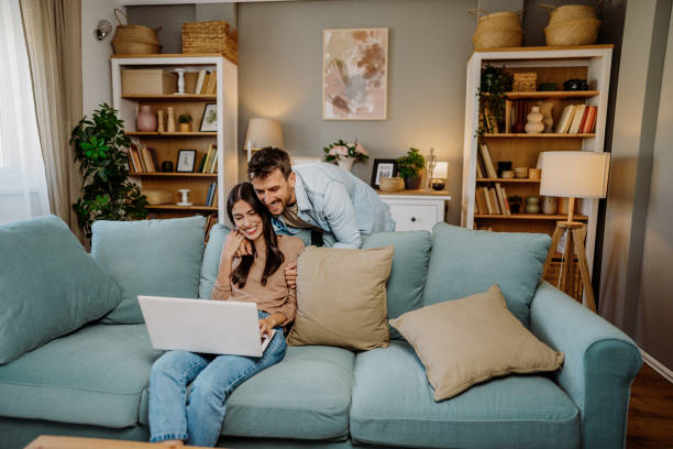 istock Couple in love 2151614415
