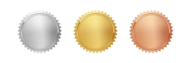 kuvapankkikuvitukset aiheesta kulta-, hopea- ja pronssimitalit asettavat vektorikuvituksen. 3d-realistiset palkintosinetit eristetty valkoiselle pohjalle. kultainen design-elementti tarroille, sertifikaateille, merkeille, voittajille - kulta