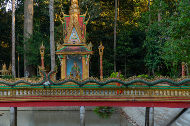 Patterns and architecture in Khmer pagodas,  Ang pagoda, Tra Vinh province