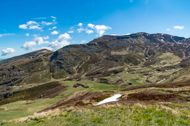 istock The peaks in the Corno alle Scale park 2151757977