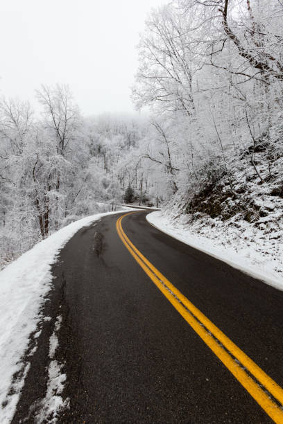 istock Winter Snow on Hwy 32 in Cosby, TN 2151771241