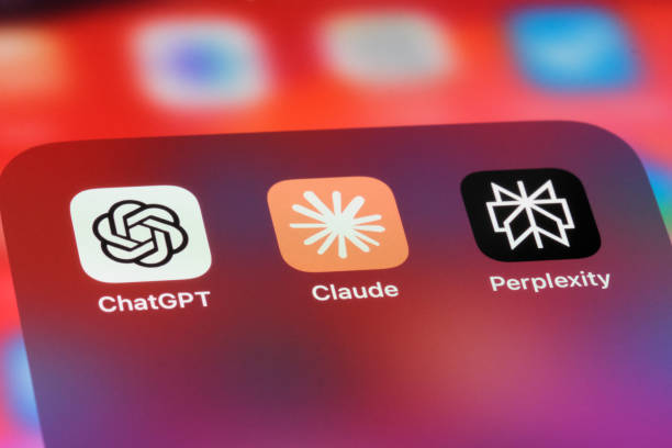 openai-chatgpt-anthropic-claude-and-perplexity-mobile-app-icons-on-screen-assorted-ai-chatbots.jpg?s=612x612&w=0&k=20&c=J1Bo74uQealyixNwiD_XSnNF9tS1MzNI7oAYH4gfwaU=