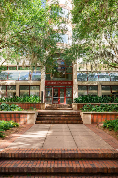 istock UF College of Medicine Courtyard 2151910297