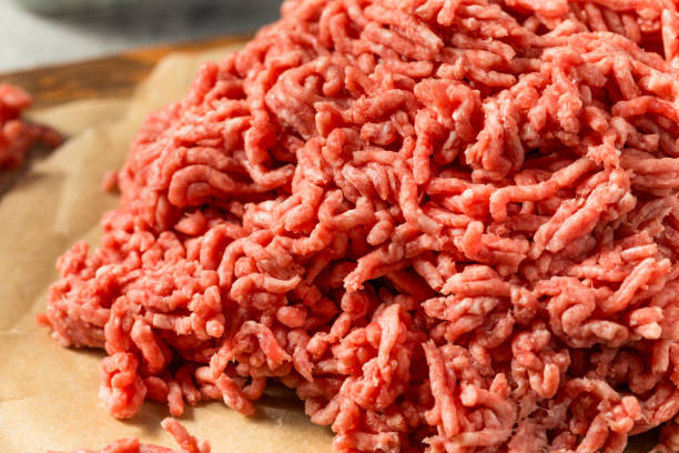 istock Organic Grass Fed Raw Chuck Ground Beef 2151935104