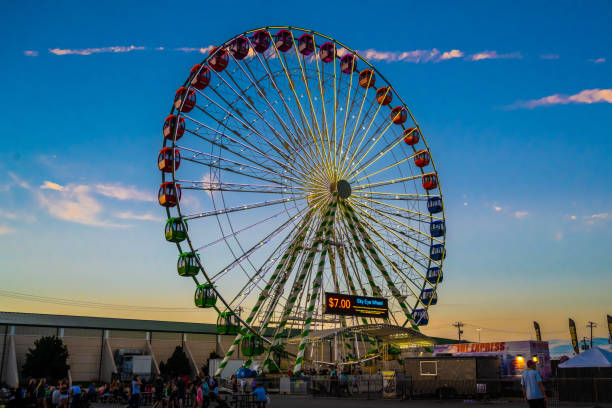 Ferris Wheel in branson, missouri,uSA on cold January morning sunrise