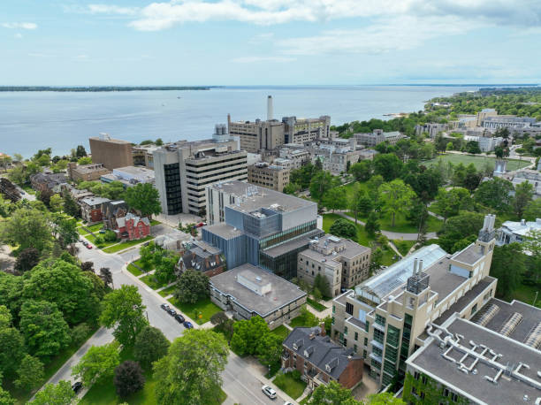 istock Aerial video of Queen's University，Canada 2152095989