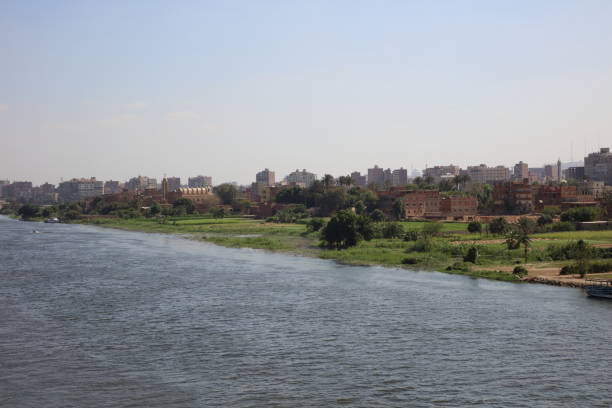 istock the nile and land 2152132408