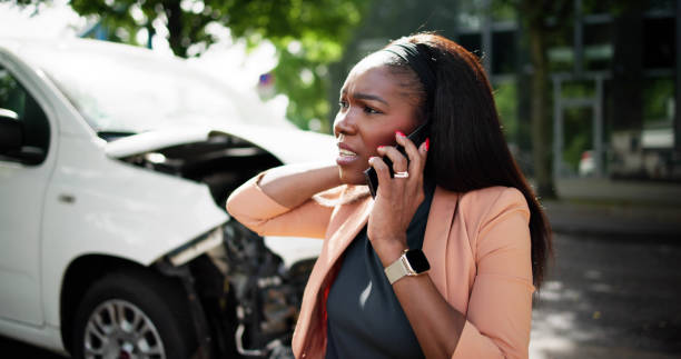 istock Woman Talking To Reliable Car Mechanic 2152139106