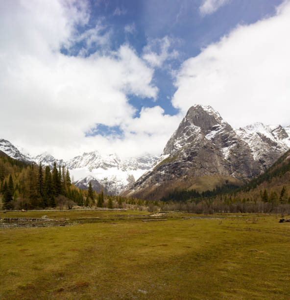 Siguniang Mountain SHUANGQIAO VALLEY
