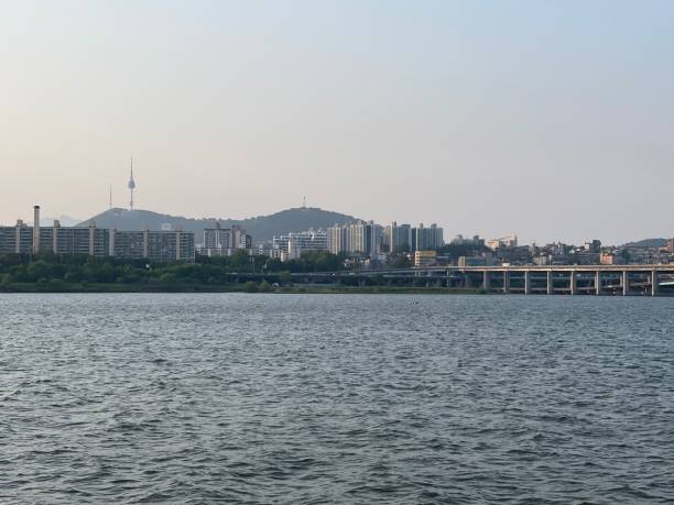 istock Seoul Yongsan and Banpo Bridge 2152170733