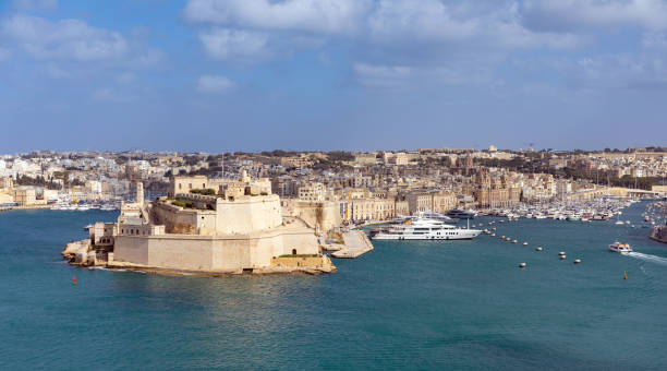 istock Fort St. Angelo and Birgu city in Malta 2152192776