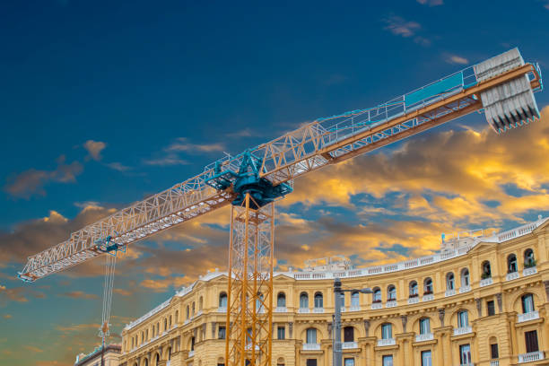 Building site, building and tower crane construction, repair and refurbishment, refurbishment.