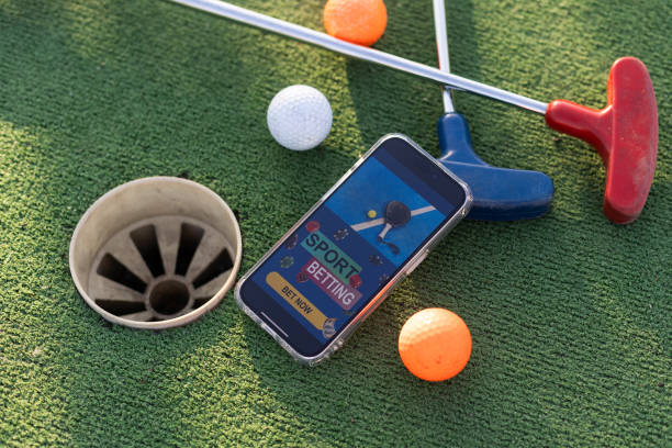 istock mini golf sports betting on a smartphone 2152488990