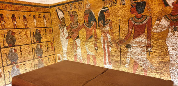 Tomb of Tutankhamun,KV62 in Valley of Kings,Luxor,Egypt Painted wall panel of 12 Baboons from the Funerary text book of Amduat inside the famous Tomb of Tutankhamun,KV62,discovered by Howard Carter in 1922 in the Valley of Kings at Luxor,Egypt howard carter stock pictures, royalty-free photos & images