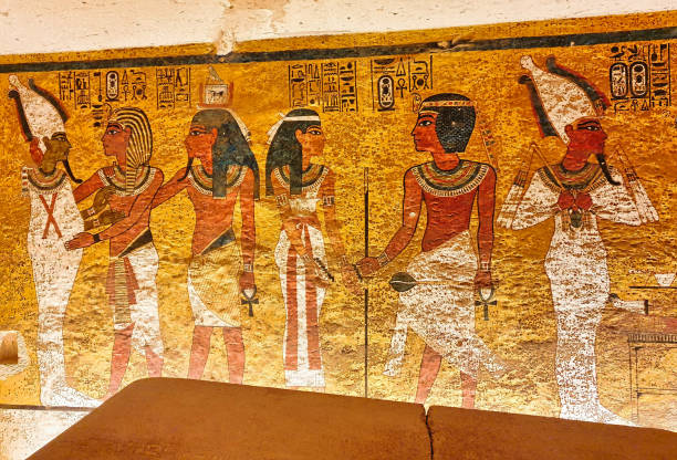Tomb of Tutankhamun,KV62 in Valley of Kings,Luxor,Egypt Painted wall relief depicting Tutankhamun and his soul,Ka,embracing Osiris and Goddess Nut inside the famous Tomb of Tutankhamun,KV62,found by Howard Carter in 1922 in the Valley of Kings,Luxor,Egypt howard carter stock pictures, royalty-free photos & images