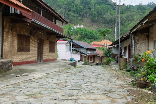 istock Labyrinth of History: Phongsaly and its Old Quarters 2152584030
