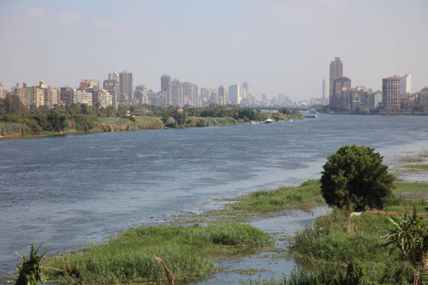 istock the nile, land, plants and houses 2152587796