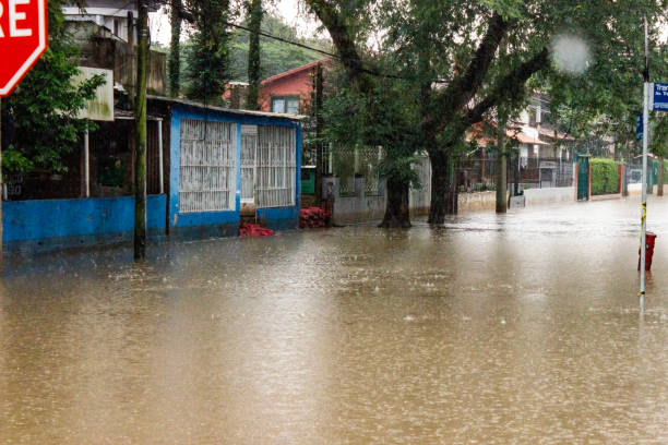 istock Climate change punishes cities without structures - Ipanema neighborhood 2152649379