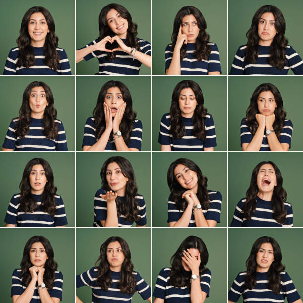 junge frau macht verschiedene gesichtsausdrücke, studioaufnahme - gesichtsausdruck stock-fotos und bilder