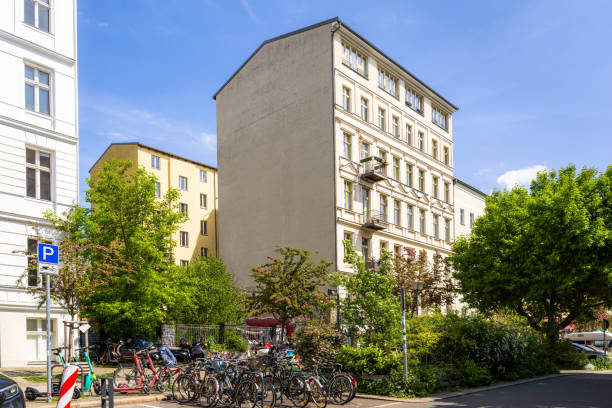 istock Sunny Day in Berlin: Residential Area with Green Trees and Bicycles 2152756292