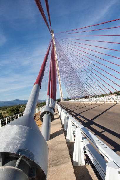 The cable-stayed bridge of Talavera, Toledo. Castilla La Mancha Bridge. It is a cable-stayed bridge of the type. It is supported by a central pylon 192 meters high. Of a total of 152 pylon cables, the longest is 400 m and a total of 33 km, breaking records in the country. It is the bridge with the lightest span in the country, 318 meters in total, it is the largest in Spain and the second in Europe