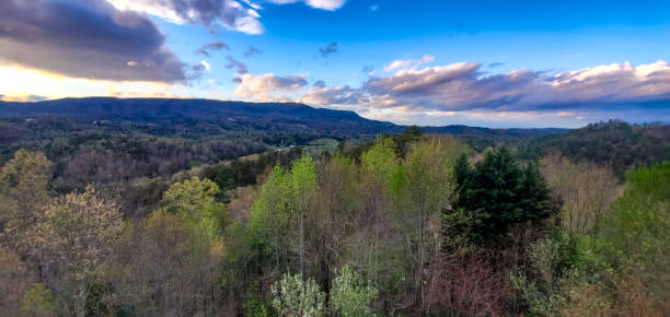 istock Tennessee Mountain Sunset 2152824685